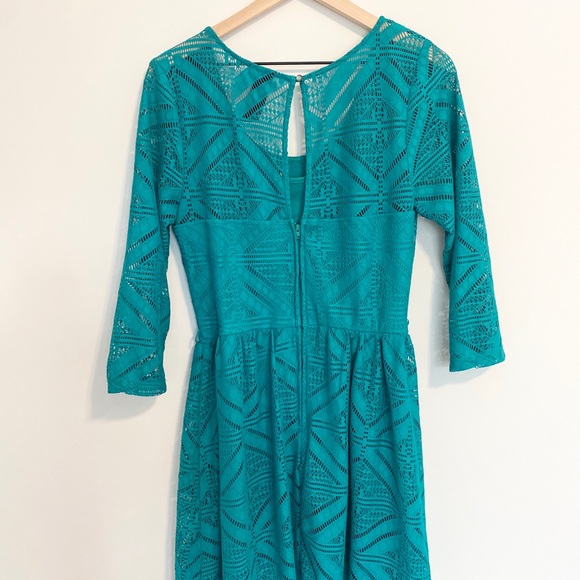 Trixxi 3/4 Sleeve A-Line Turquoise Lace Dress - Picture 4 of 6